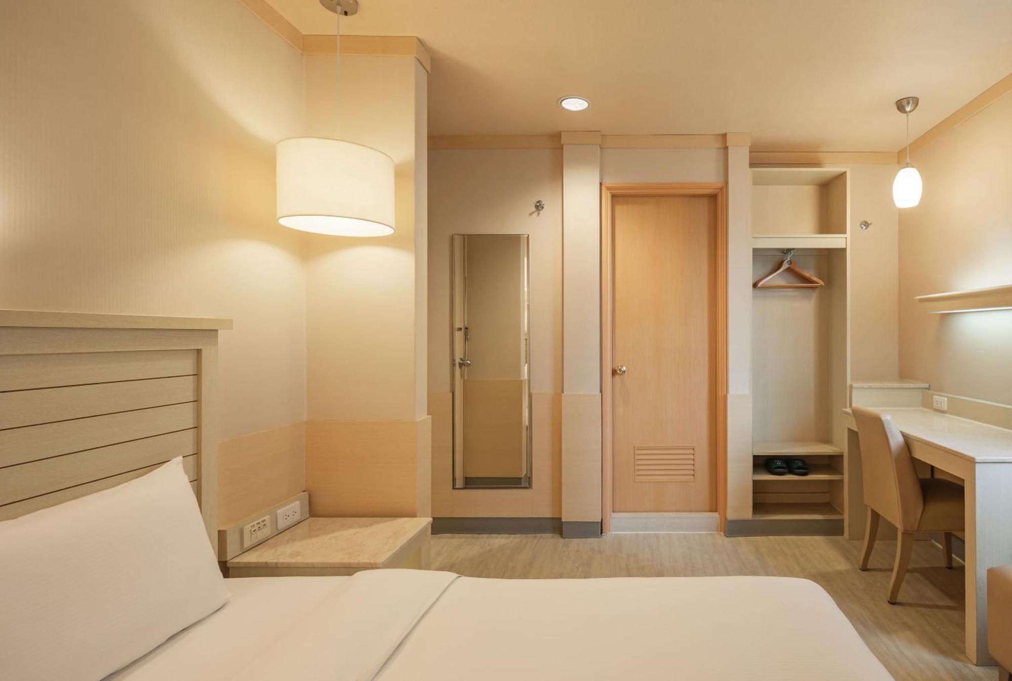 Kindness Hotel - Jhong Jheng Kaohsiung Quarto foto